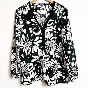 NEIMAN MARCUS MEDIUM BLACK WHITE FLORAL WOMEN LONG SLEEVE TOP 100% POLYESTER